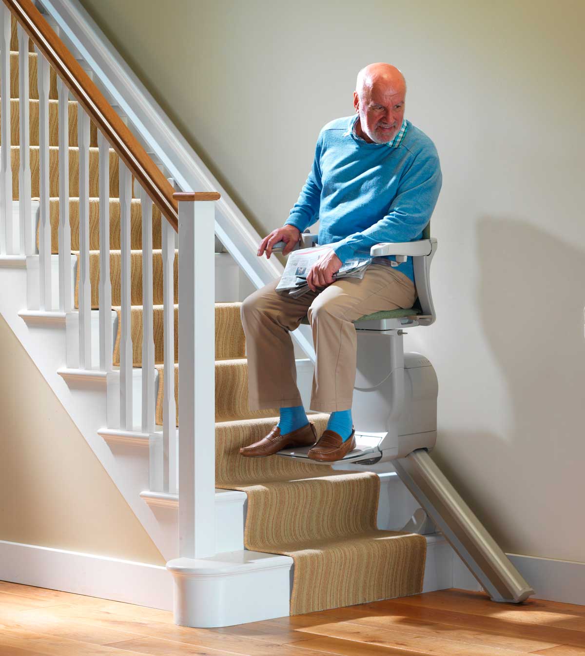 chaise-escalier-homme-1 تصميم مريح لحياة يومية أكثر راحة | HAD TUNISIE